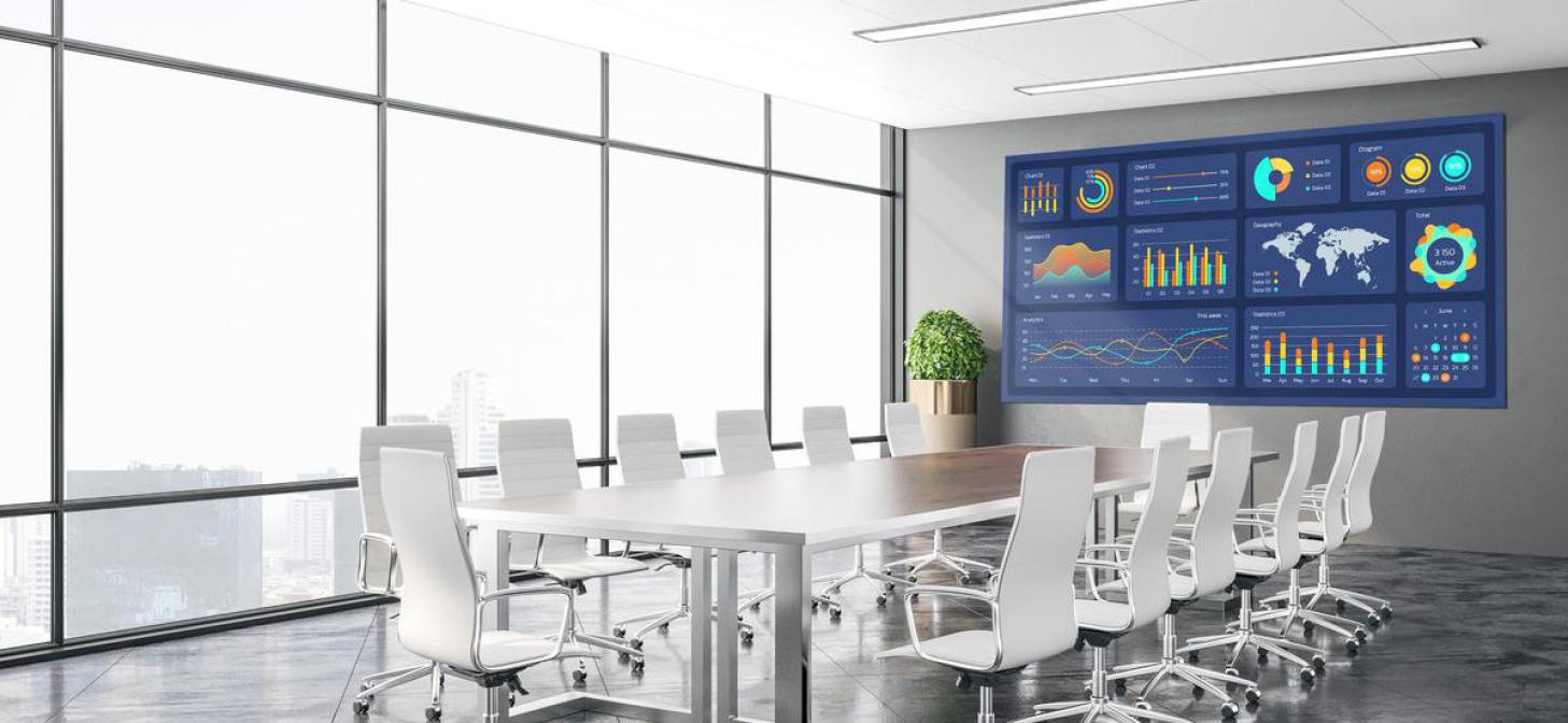 Medientechnik München, Konferenzraum Einrichtung und Videowall